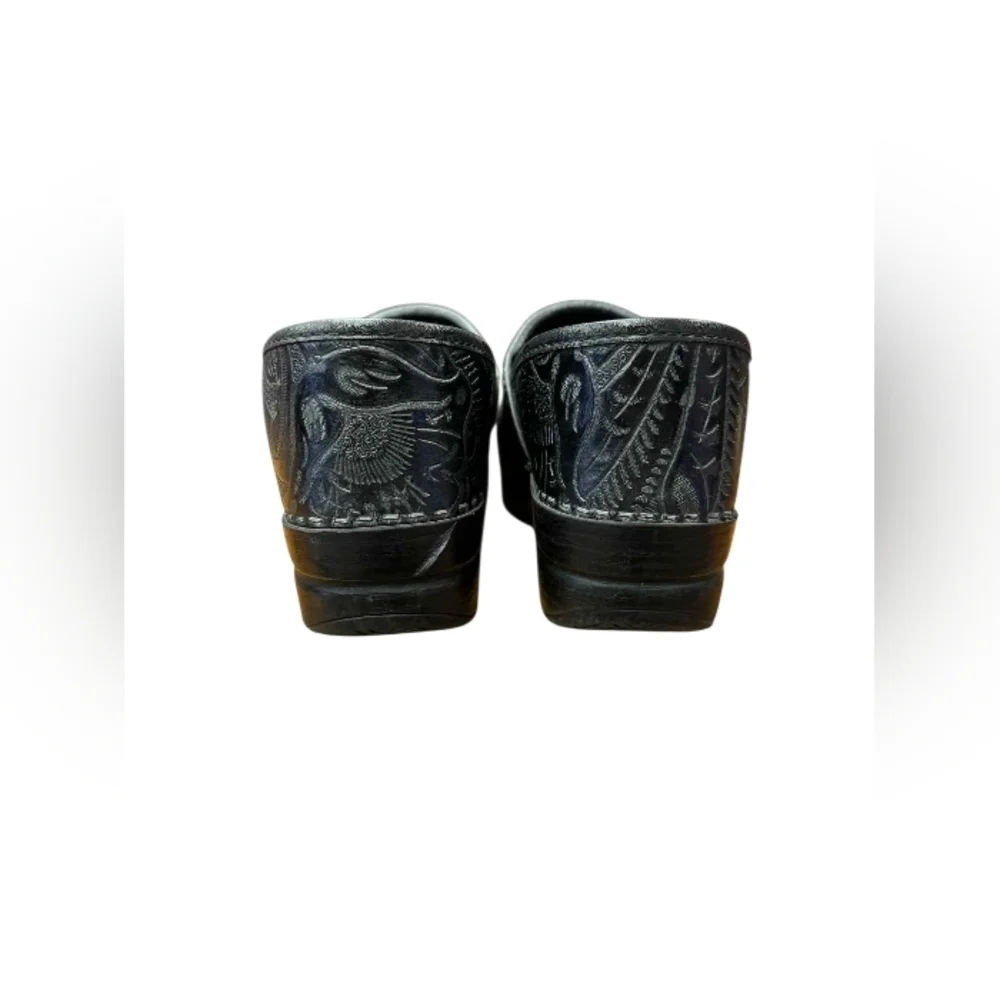 Dansko Clogs Leather Black Foliage Floral Design Size 38 (7.5) EUC - Picture 7 of 8